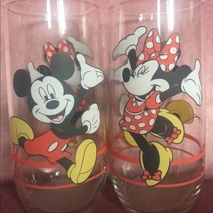 VINTAGE MICKEY & MINNIE GLASSWARE.